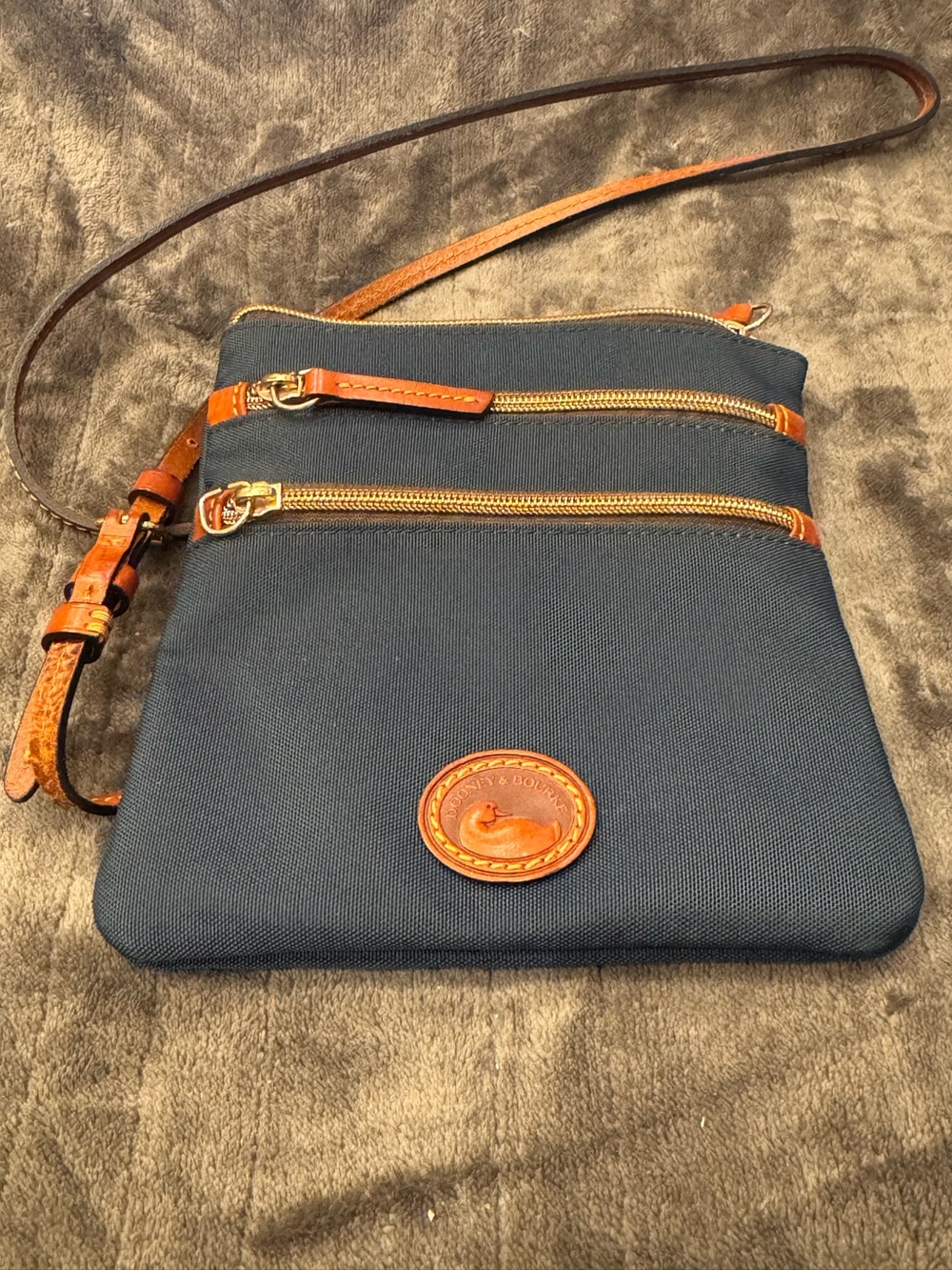 Dooney and Bourke crossbody purse Nylon triple zip lightweight casual classic